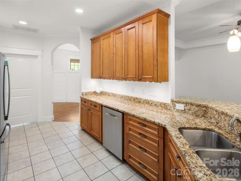100 Klein Street, Asheville, NC 28805.  MLS# CAR4358648, YatesRealty ID 18288. 