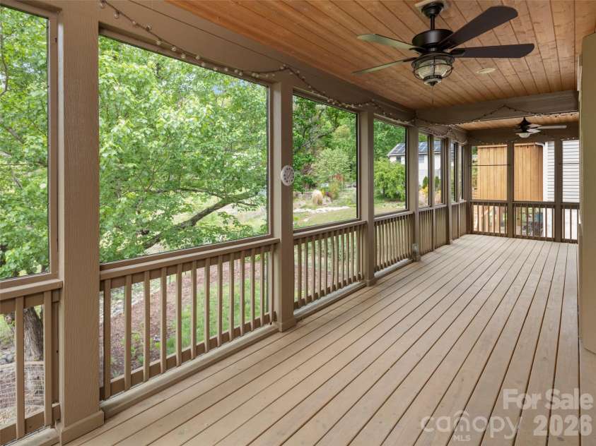 100 Klein Street, Asheville, NC 28805.  MLS# CAR4358648, YatesRealty ID 18288. 