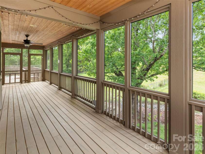 100 Klein Street, Asheville, NC 28805.  MLS# CAR4358648, YatesRealty ID 18288. 