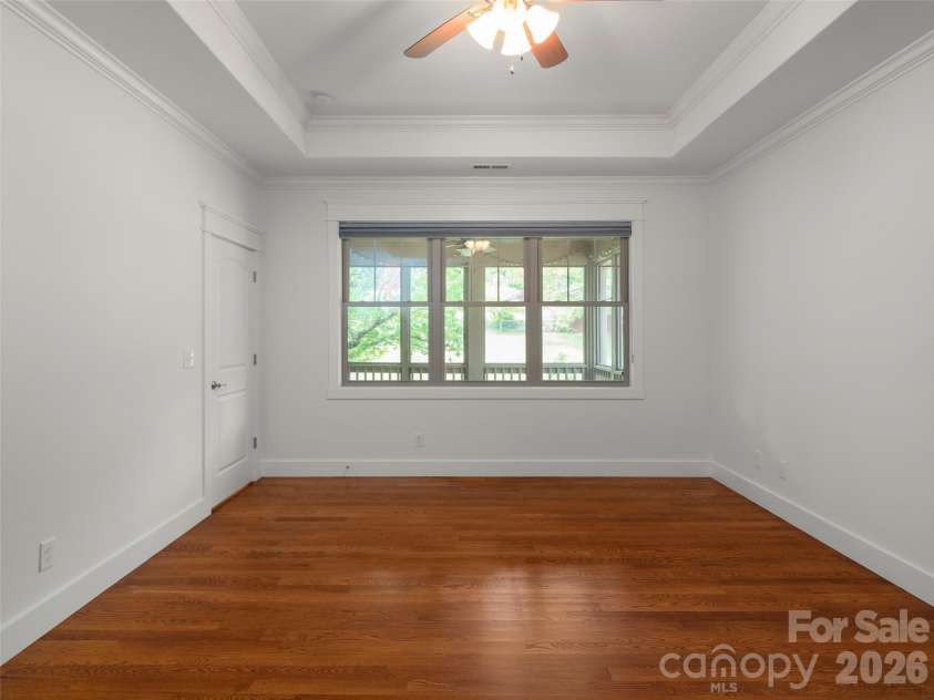 100 Klein Street, Asheville, NC 28805.  MLS# CAR4358648, YatesRealty ID 18288. 