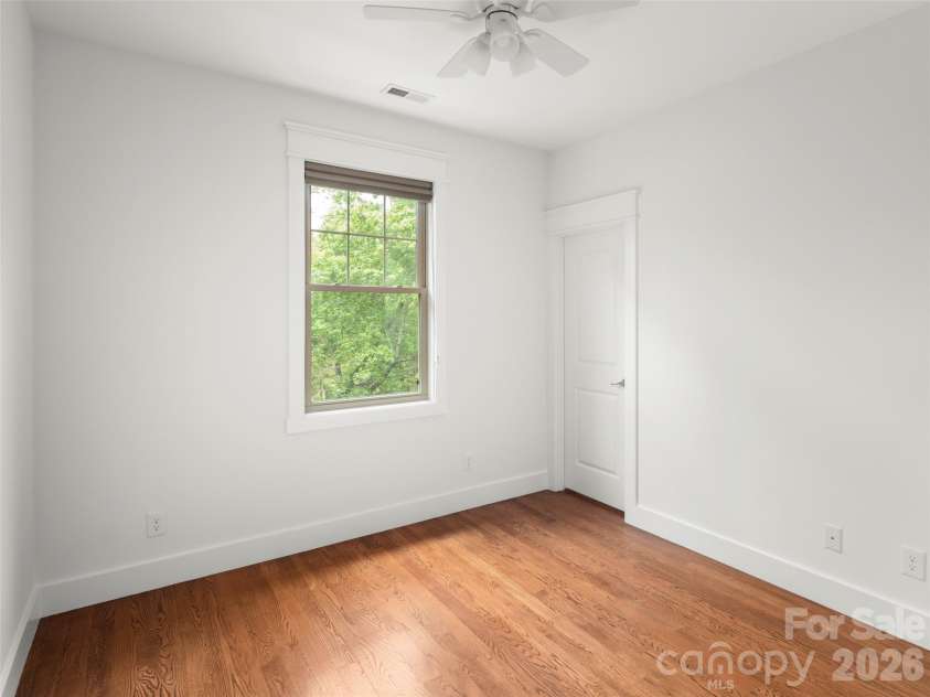 100 Klein Street, Asheville, NC 28805.  MLS# CAR4358648, YatesRealty ID 18288. 