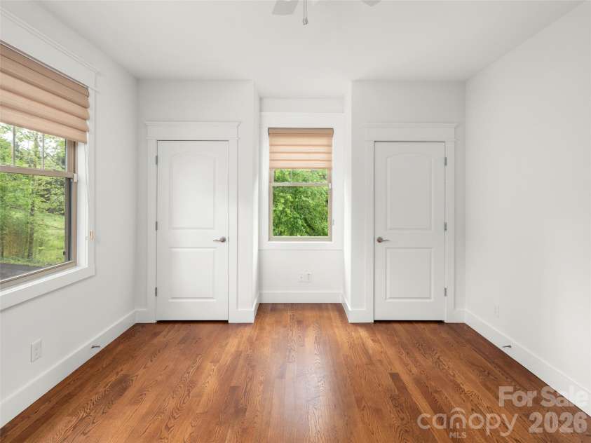 100 Klein Street, Asheville, NC 28805.  MLS# CAR4358648, YatesRealty ID 18288. 
