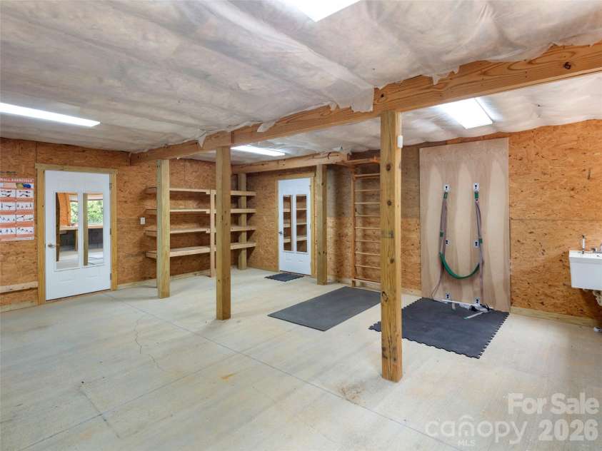 100 Klein Street, Asheville, NC 28805.  MLS# CAR4358648, YatesRealty ID 18288. 