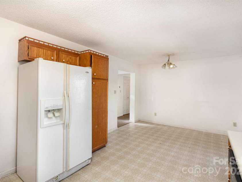 2888 Robinson Road, Newton, NC 28658.  MLS# CAR4227065, YatesRealty ID 1829. 