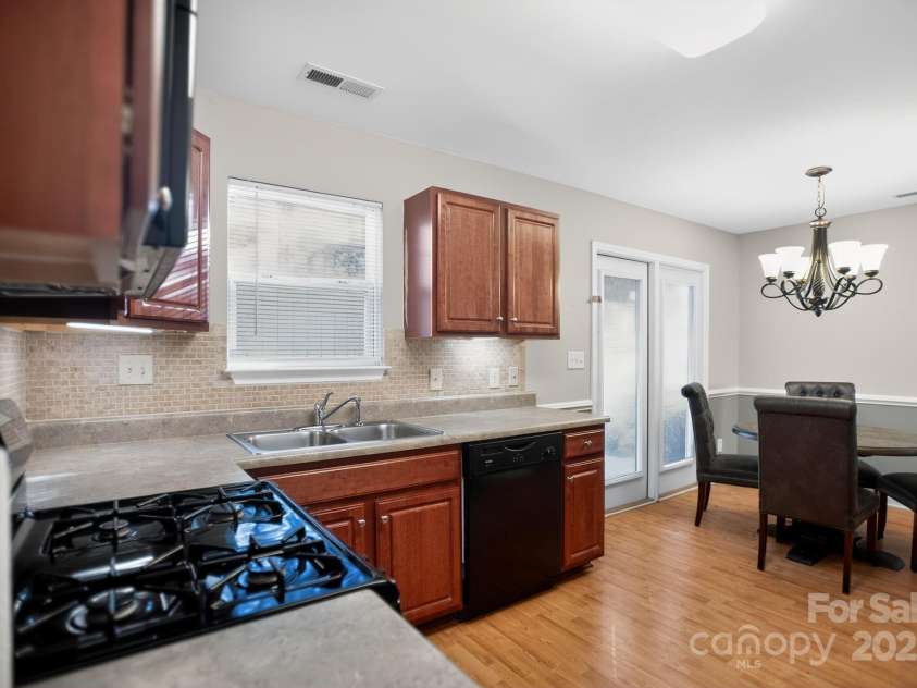 82 Old Salem Court, Fletcher, NC 28732.  MLS# CAR4334358, YatesRealty ID 1829. 