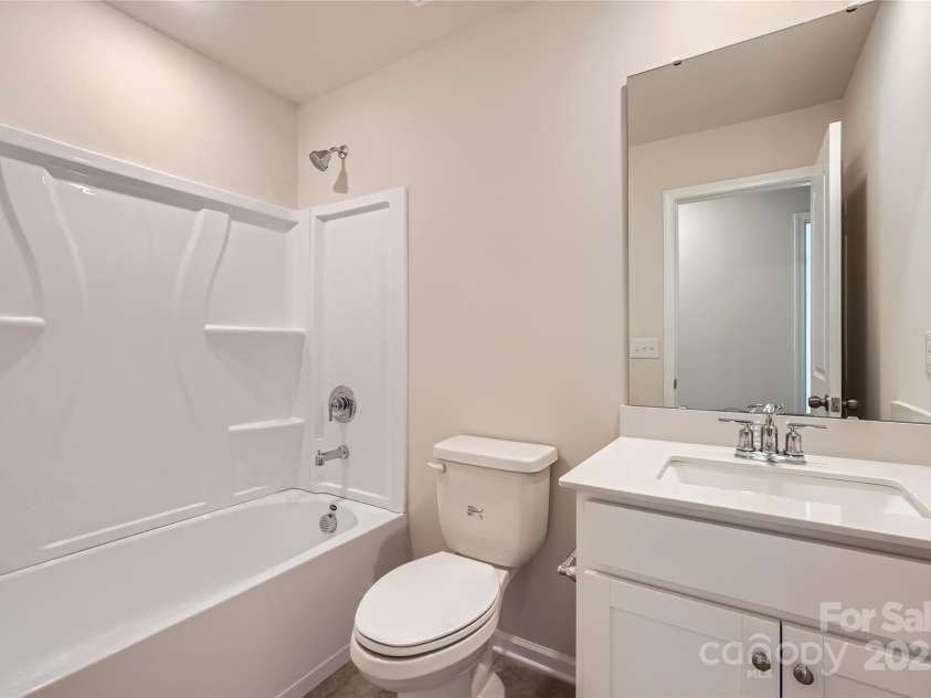 6301 Fairfax Court, Maiden, NC 28650.  MLS# CAR4264607, YatesRealty ID 18290. Bathroom 2