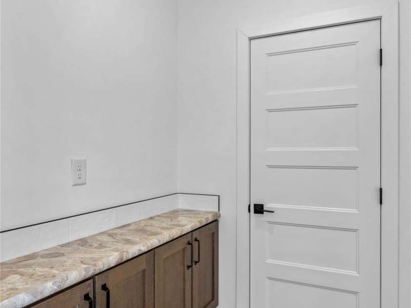 6016 Bridges Street, Catawba, NC 28609.  MLS# CAR4373073, YatesRealty ID 18291. 