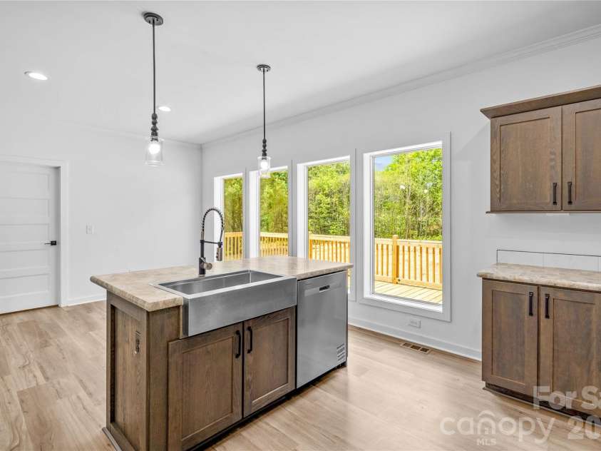 6016 Bridges Street, Catawba, NC 28609.  MLS# CAR4373073, YatesRealty ID 18291. 