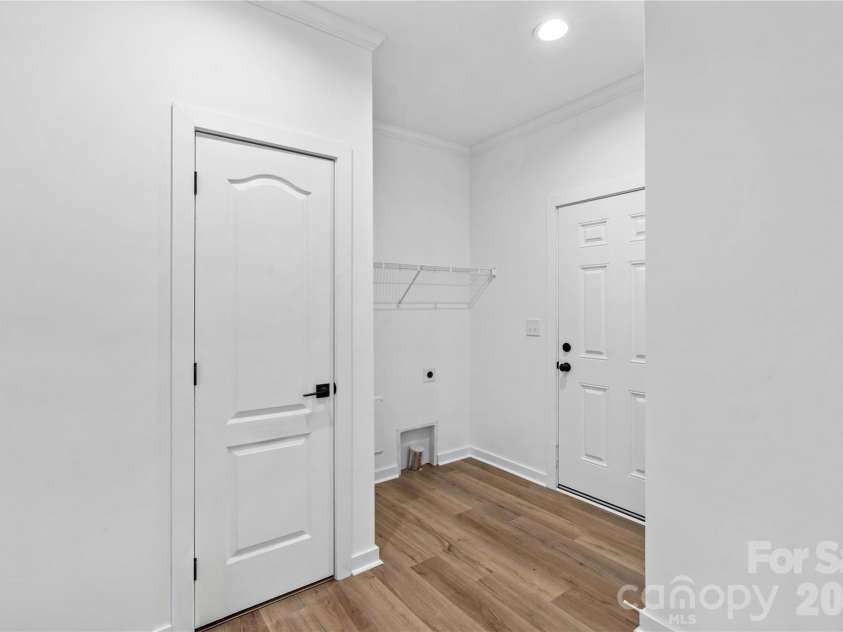 6016 Bridges Street, Catawba, NC 28609.  MLS# CAR4373073, YatesRealty ID 18291. 