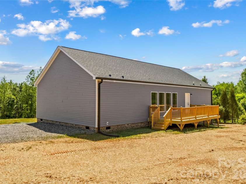 6016 Bridges Street, Catawba, NC 28609.  MLS# CAR4373073, YatesRealty ID 18291. 