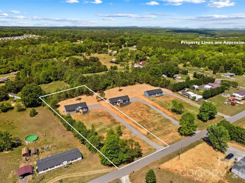 6016 Bridges Street, Catawba, NC 28609.  MLS# CAR4373073, YatesRealty ID 18291. 