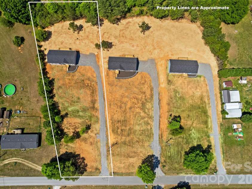 6016 Bridges Street, Catawba, NC 28609.  MLS# CAR4373073, YatesRealty ID 18291. 