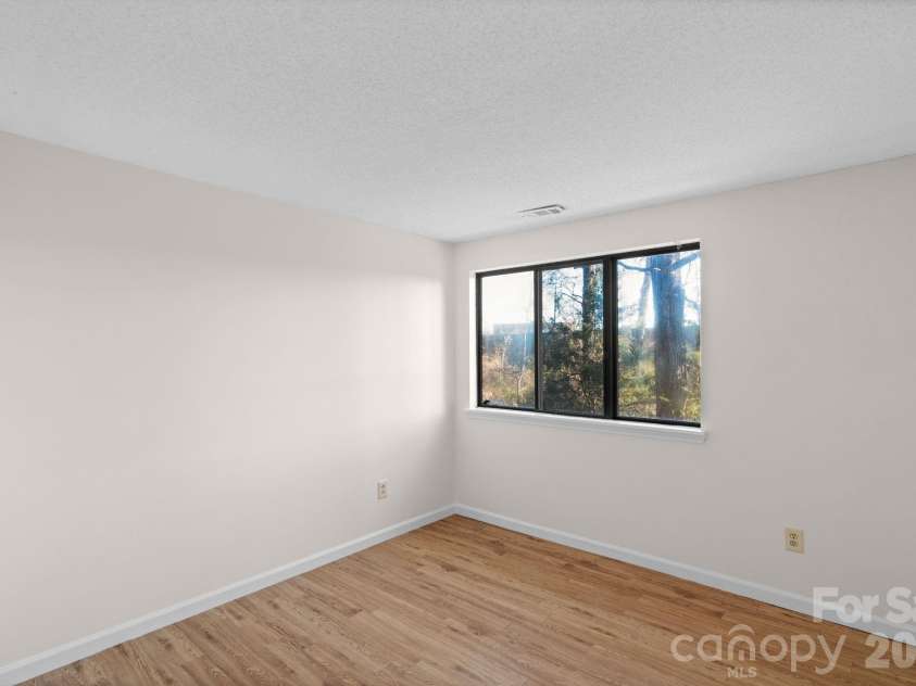 7530 Pebblestone Drive, Charlotte, NC 28212.  MLS# CAR4335858, YatesRealty ID 18292. 2nd bedroom