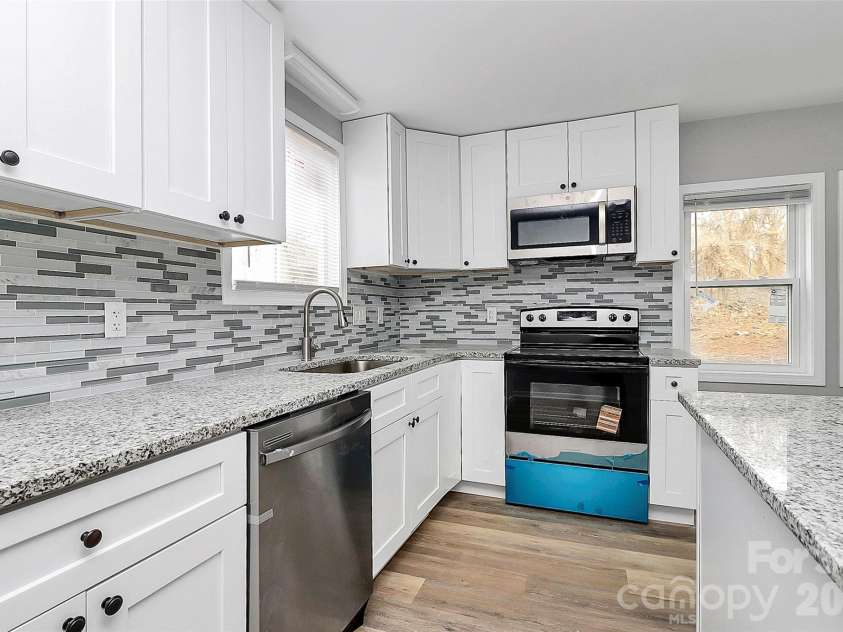 55 Dunn Street, Belmont, NC 28012.  MLS# CAR4360009, YatesRealty ID 18293. 
