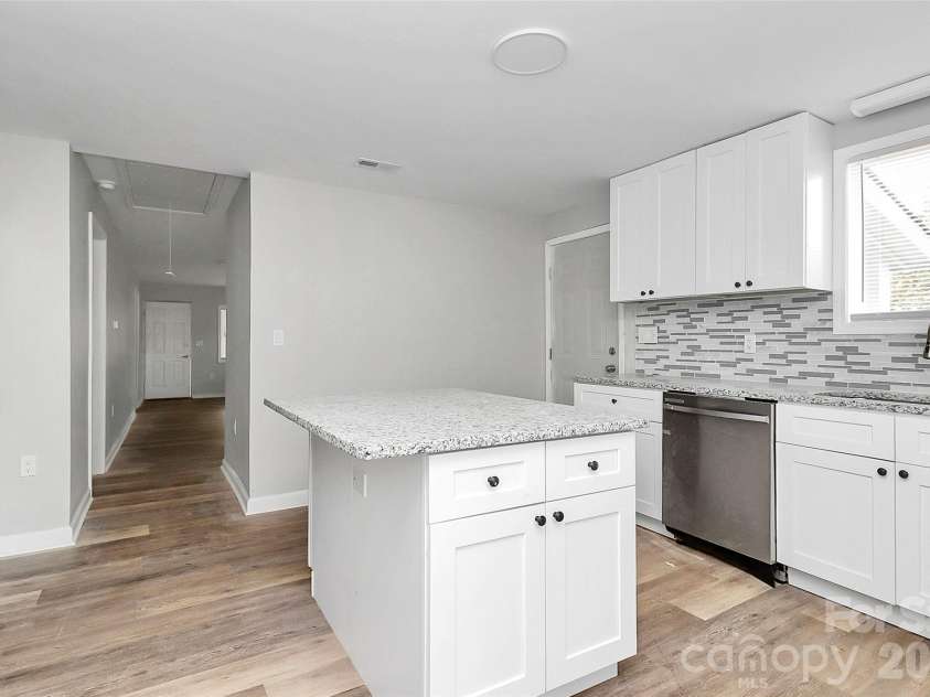 55 Dunn Street, Belmont, NC 28012.  MLS# CAR4360009, YatesRealty ID 18293. 
