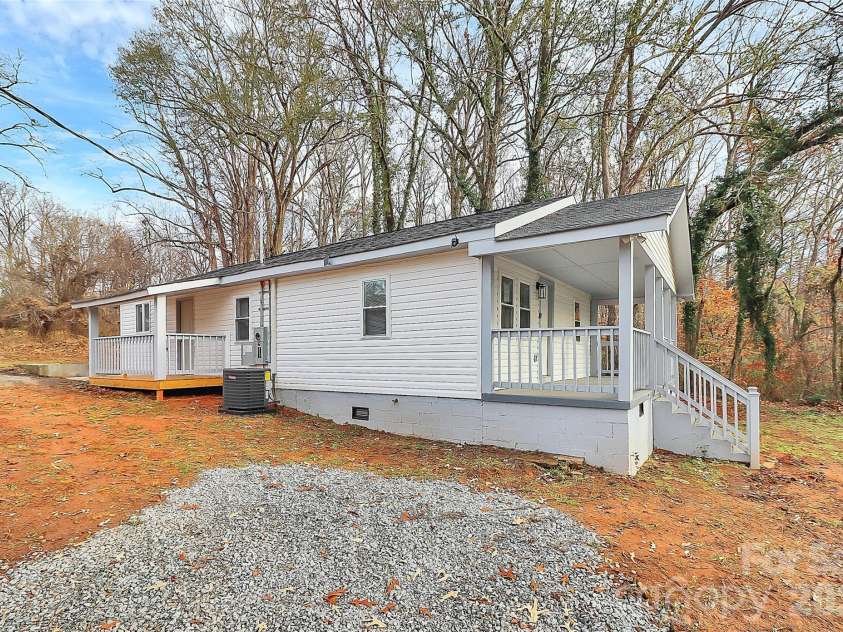 55 Dunn Street, Belmont, NC 28012.  MLS# CAR4360009, YatesRealty ID 18293. 