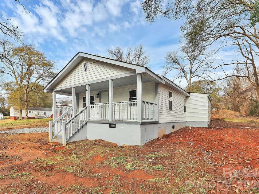 55 Dunn Street, Belmont, NC 28012.  MLS# CAR4360009, YatesRealty ID 18293. 