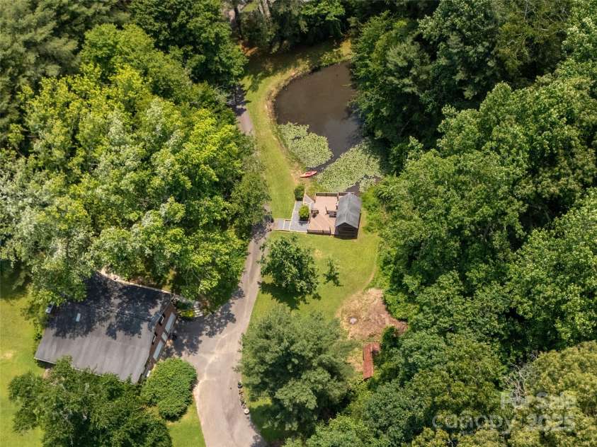 26 Melton Road, Candler, NC 28715.  MLS# CAR4268162, YatesRealty ID 18294. 