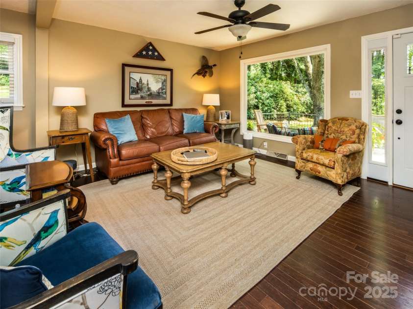 26 Melton Road, Candler, NC 28715.  MLS# CAR4268162, YatesRealty ID 18294. 