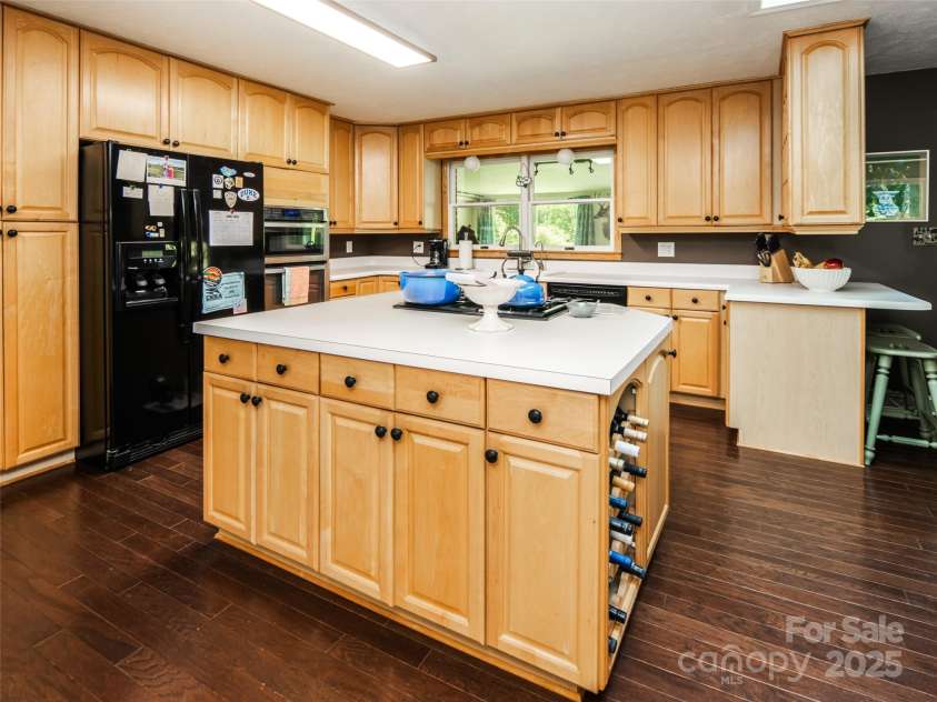 26 Melton Road, Candler, NC 28715.  MLS# CAR4268162, YatesRealty ID 18294. 