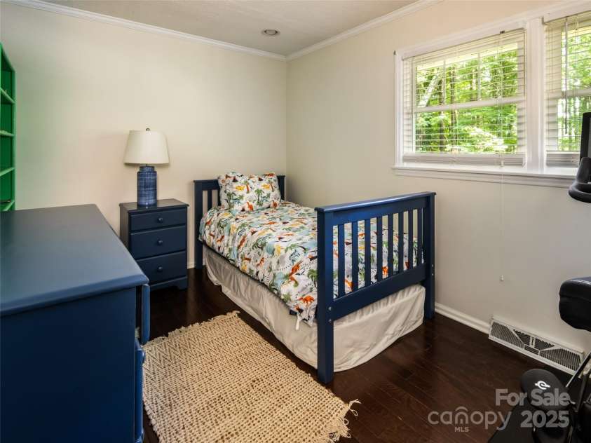 26 Melton Road, Candler, NC 28715.  MLS# CAR4268162, YatesRealty ID 18294. 