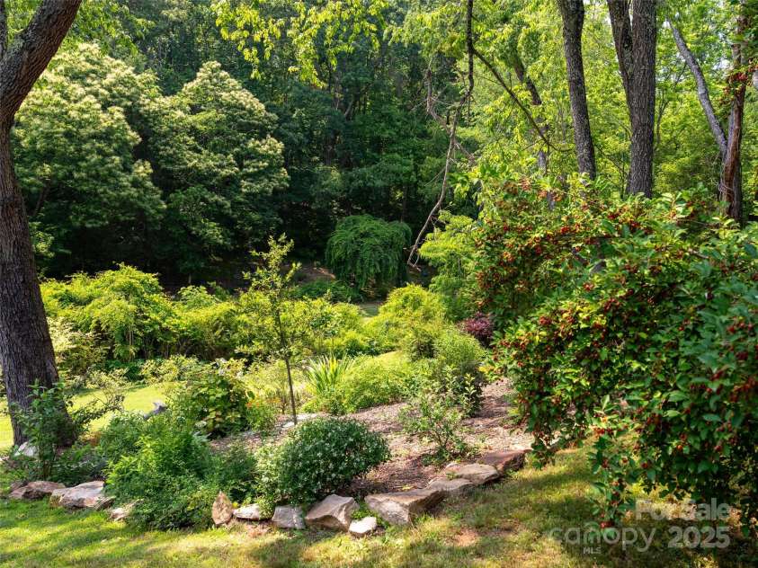 26 Melton Road, Candler, NC 28715.  MLS# CAR4268162, YatesRealty ID 18294. 