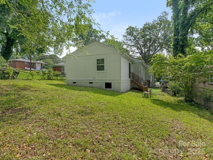 1831 Erie Street, Charlotte, NC 28216.  MLS# CAR4264330, YatesRealty ID 18295. Rear Exterior