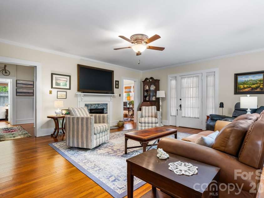 214 Webb Street, Statesville, NC 28677.  MLS# CAR4376725, YatesRealty ID 18295. 
