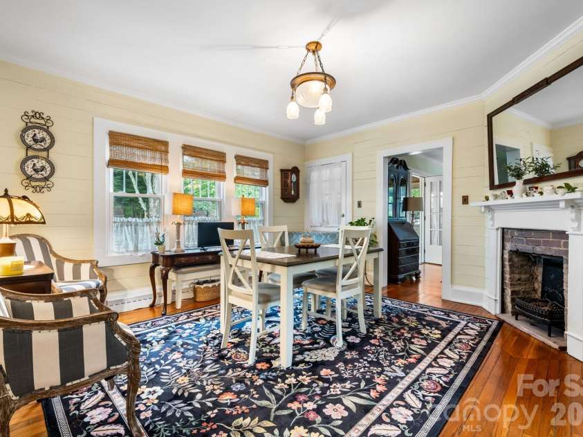214 Webb Street, Statesville, NC 28677.  MLS# CAR4376725, YatesRealty ID 18295. 