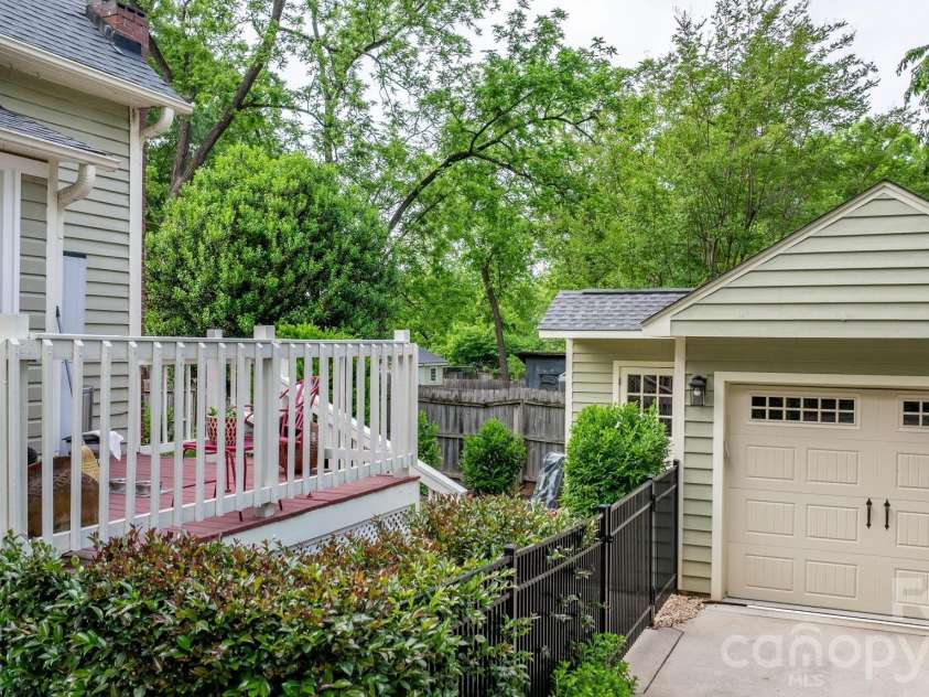 214 Webb Street, Statesville, NC 28677.  MLS# CAR4376725, YatesRealty ID 18295. 