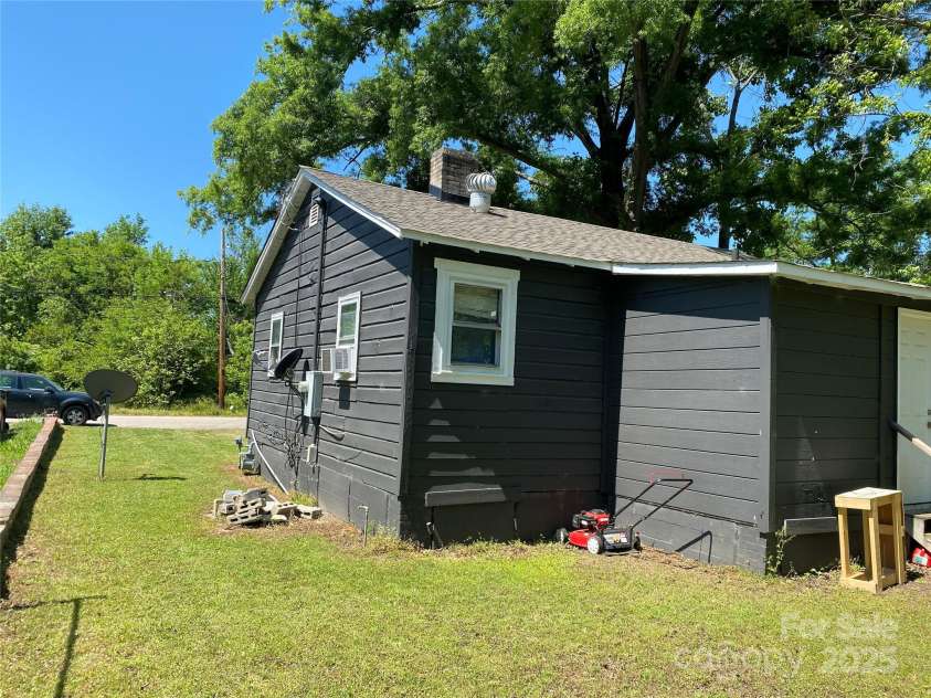 358 Orr Drive, Rock Hill, SC 29730.  MLS# CAR4252466, YatesRealty ID 18296. 