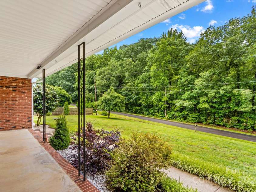 44092 Woodhurst Road, New London, NC 28127.  MLS# CAR4265872, YatesRealty ID 18297. 