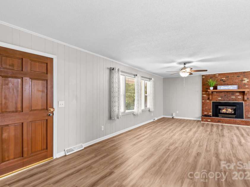 44092 Woodhurst Road, New London, NC 28127.  MLS# CAR4265872, YatesRealty ID 18297. 