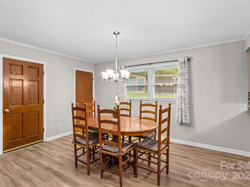 44092 Woodhurst Road, New London, NC 28127.  MLS# CAR4265872, YatesRealty ID 18297. 