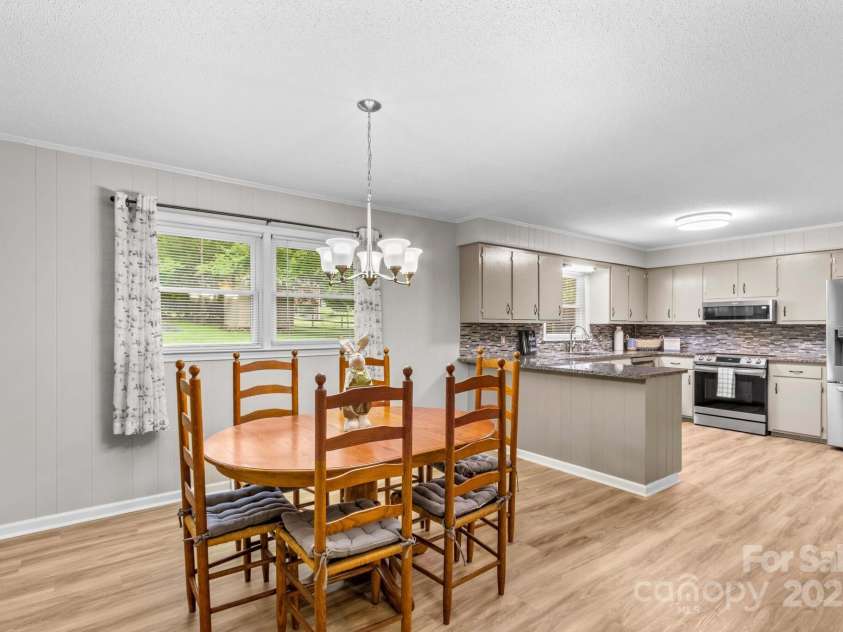 44092 Woodhurst Road, New London, NC 28127.  MLS# CAR4265872, YatesRealty ID 18297. 