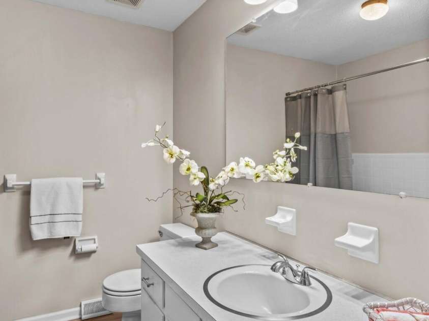 44092 Woodhurst Road, New London, NC 28127.  MLS# CAR4265872, YatesRealty ID 18297. 