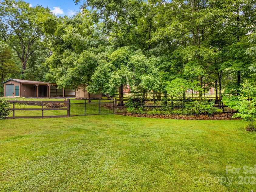 44092 Woodhurst Road, New London, NC 28127.  MLS# CAR4265872, YatesRealty ID 18297. 