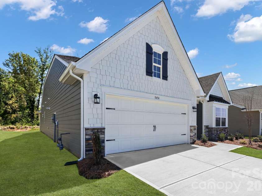 5454 Redbud Road, Lancaster, SC 29720.  MLS# CAR4368554, YatesRealty ID 18297. 
