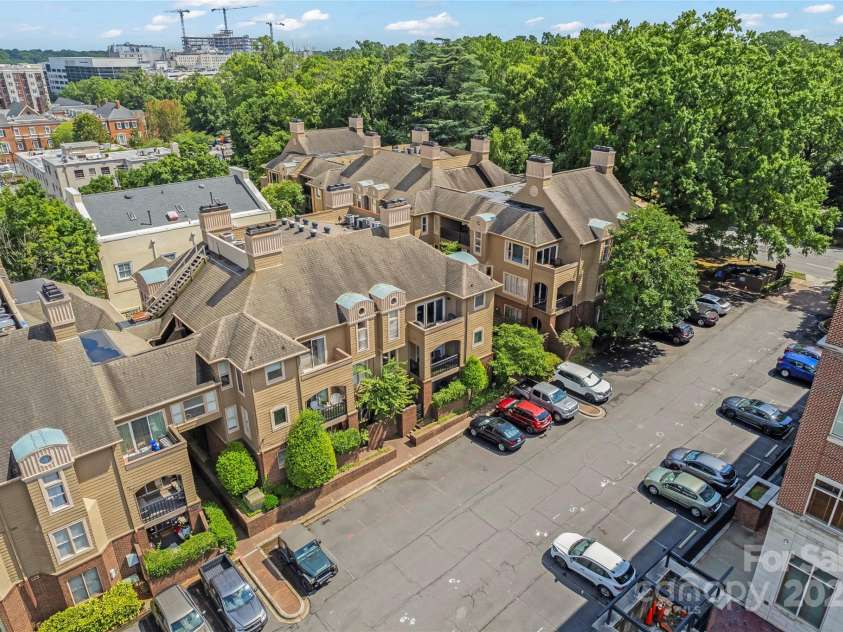 1101 Morehead Street, Charlotte, NC 28204.  MLS# CAR4276615, YatesRealty ID 18298. Right across street from CLT's new Wake Forest University of Medicine
