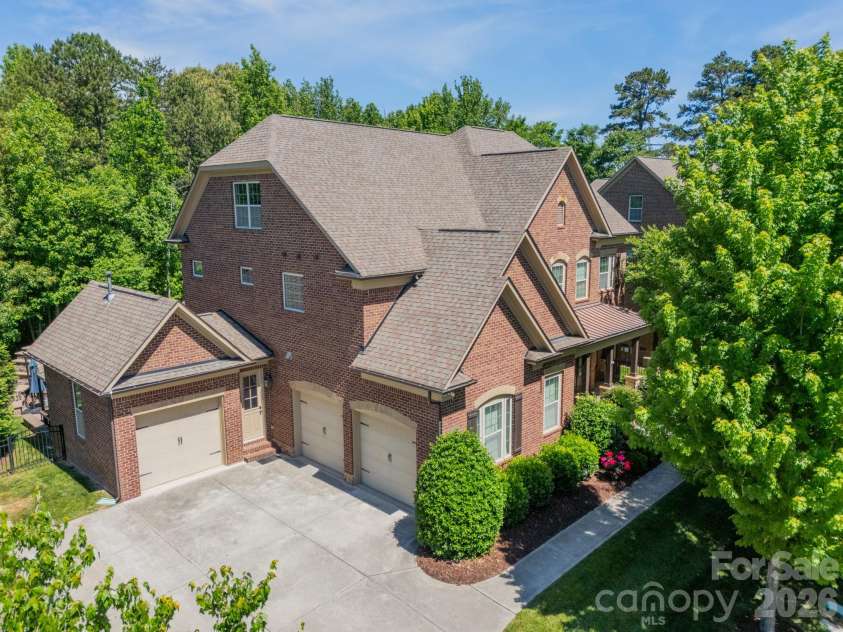 8108 Tosomock Lane, Huntersville, NC 28078.  MLS# CAR4372978, YatesRealty ID 18298. 