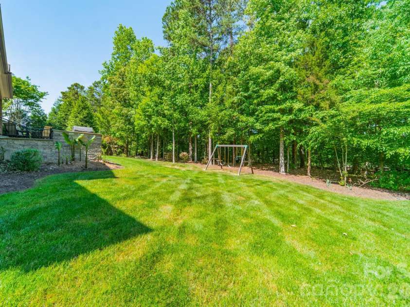 8108 Tosomock Lane, Huntersville, NC 28078.  MLS# CAR4372978, YatesRealty ID 18298. 