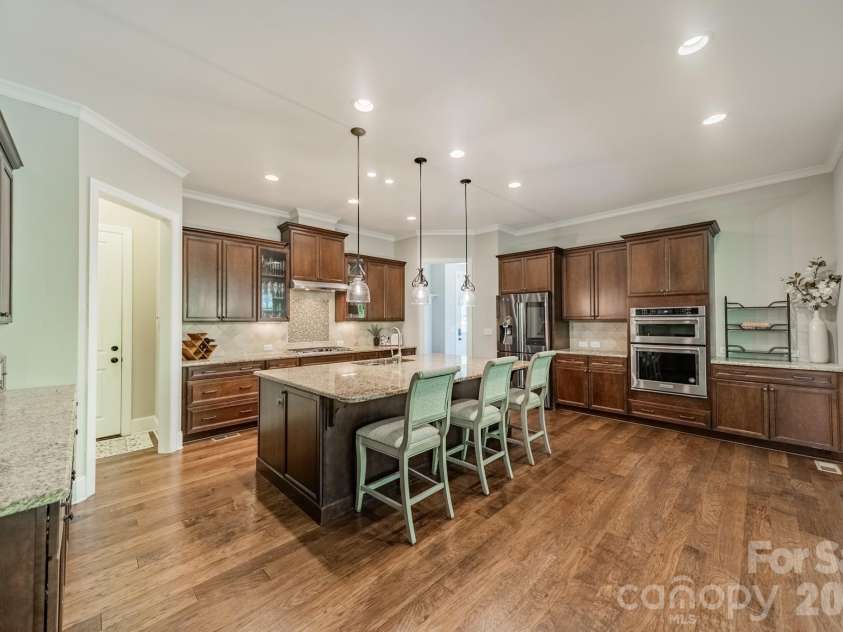 8108 Tosomock Lane, Huntersville, NC 28078.  MLS# CAR4372978, YatesRealty ID 18298. 