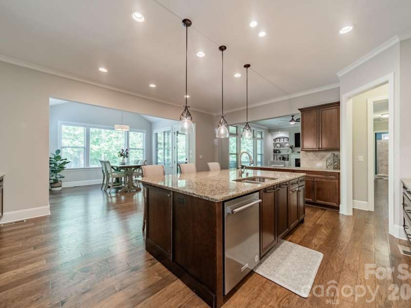 8108 Tosomock Lane, Huntersville, NC 28078.  MLS# CAR4372978, YatesRealty ID 18298. 