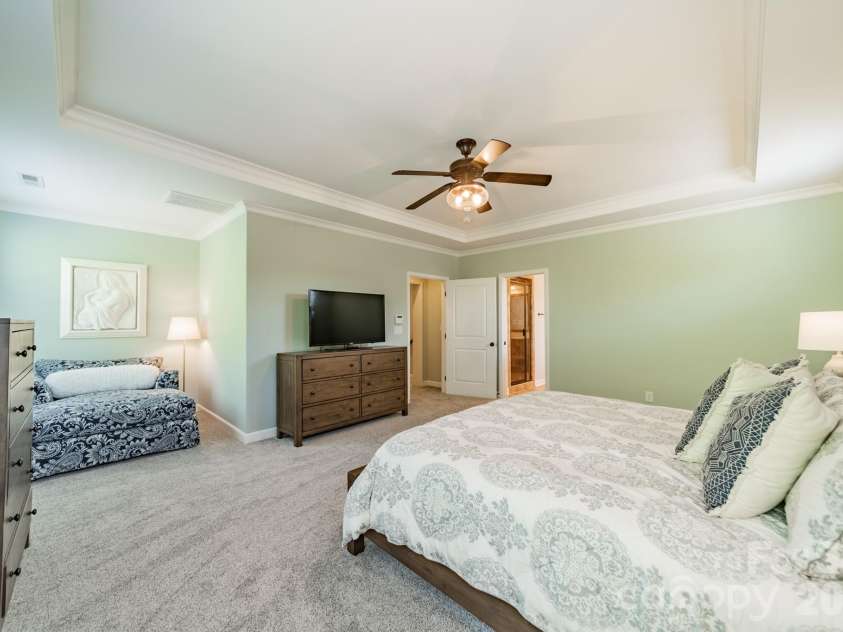8108 Tosomock Lane, Huntersville, NC 28078.  MLS# CAR4372978, YatesRealty ID 18298. 