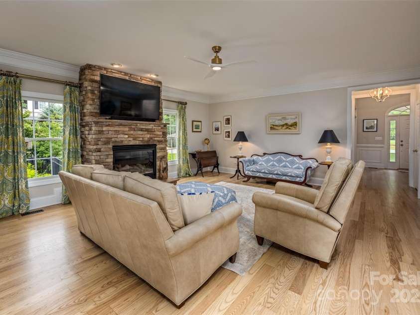 19625 Callaway Hills Lane, Davidson, NC 28036.  MLS# CAR4266428, YatesRealty ID 18299. 