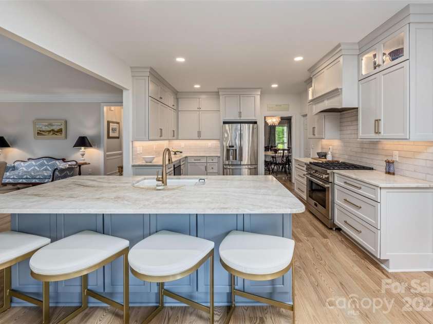 19625 Callaway Hills Lane, Davidson, NC 28036.  MLS# CAR4266428, YatesRealty ID 18299. 