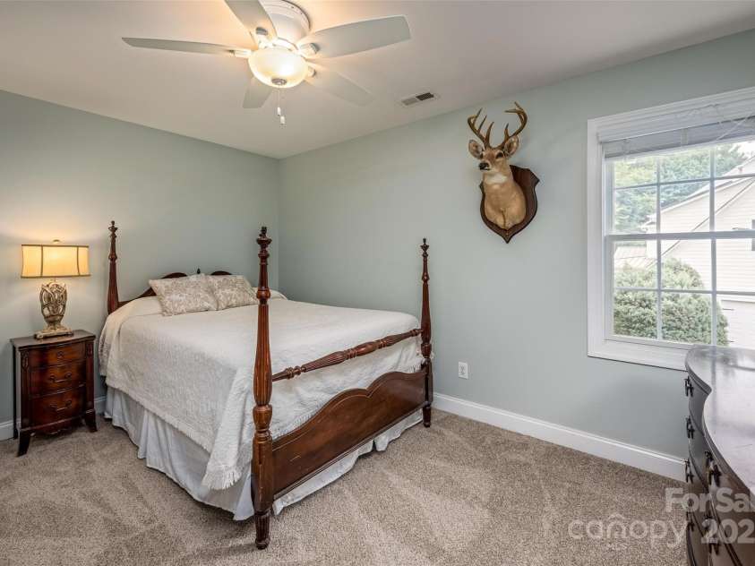 19625 Callaway Hills Lane, Davidson, NC 28036.  MLS# CAR4266428, YatesRealty ID 18299. 