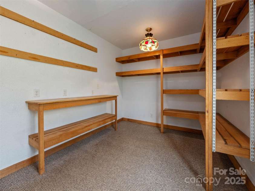 20 & 28 Toby Drive, Asheville, NC 28806.  MLS# CAR4261356, YatesRealty ID 183. 