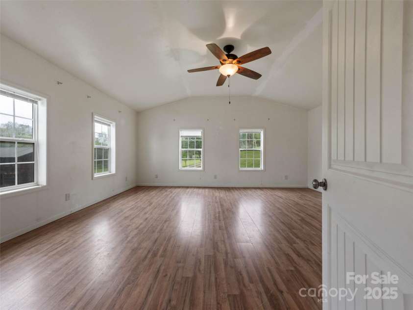 20 & 28 Toby Drive, Asheville, NC 28806.  MLS# CAR4261356, YatesRealty ID 183. Primary bedroom