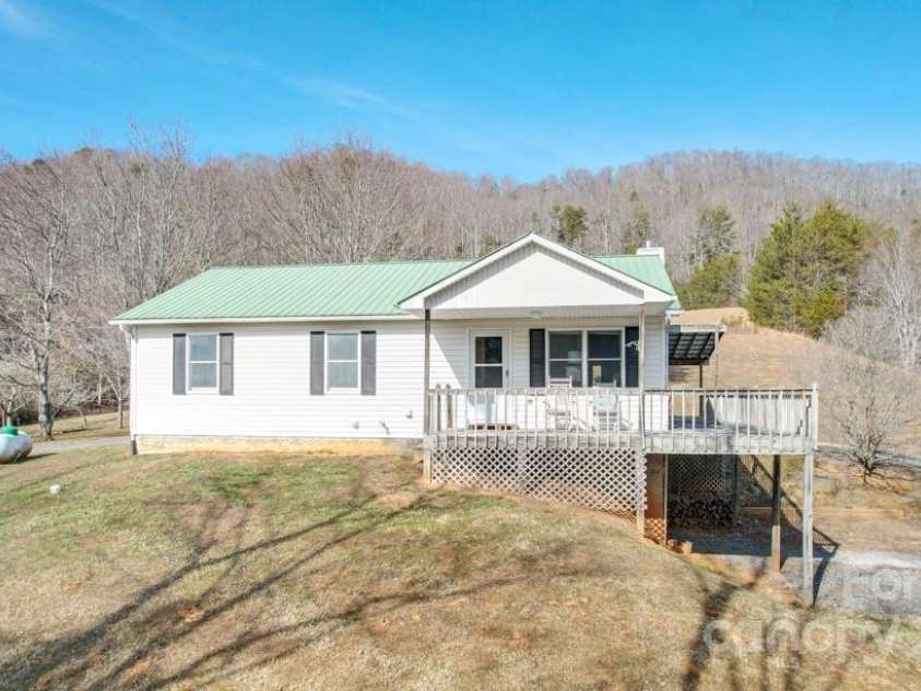66 Fox Branch Road, Fairview, NC 28730.  MLS# CAR4103301, YatesRealty ID 183. 